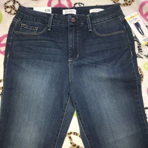 Women’s jeans